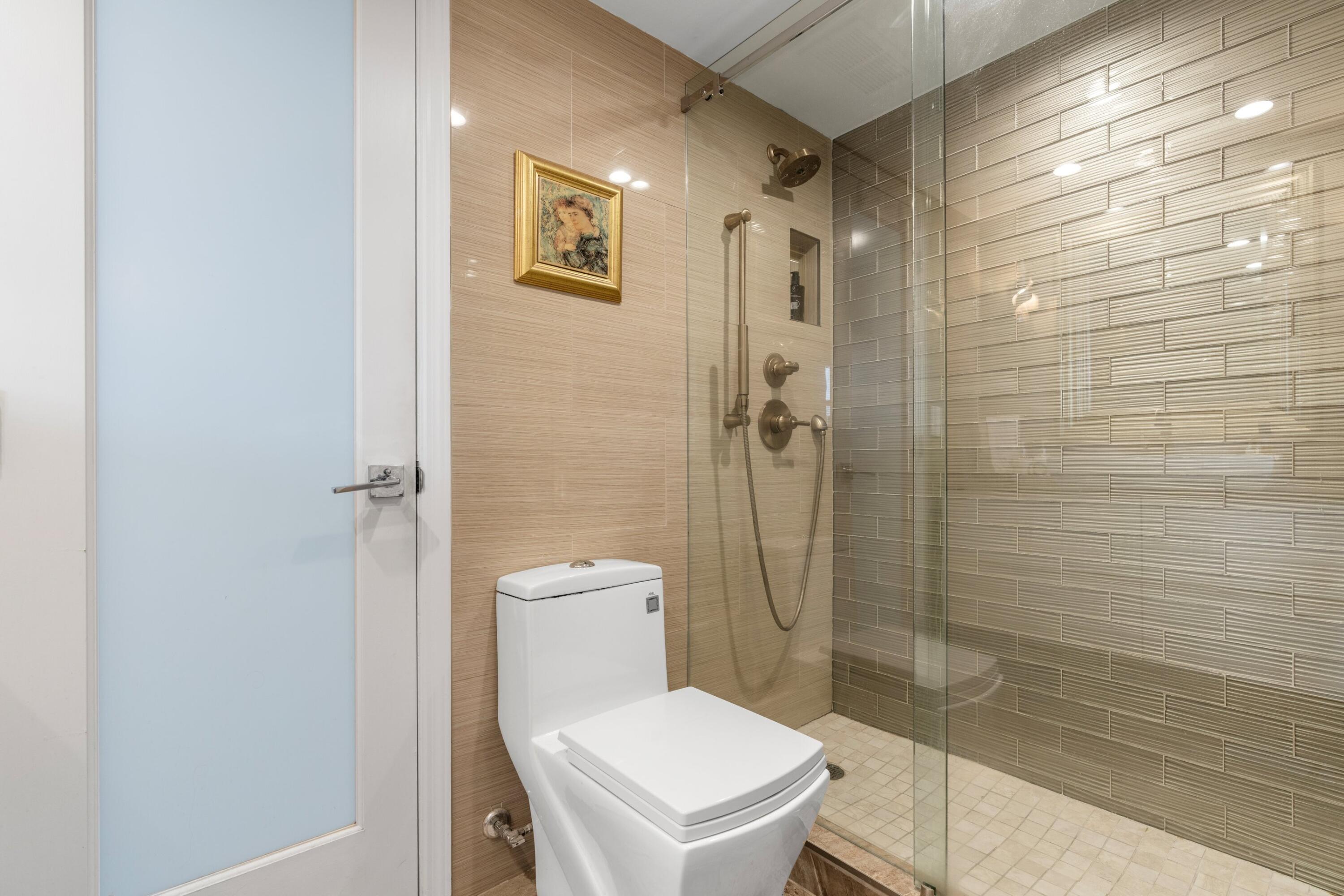 HILLSBORO COVE CONDO - Residential