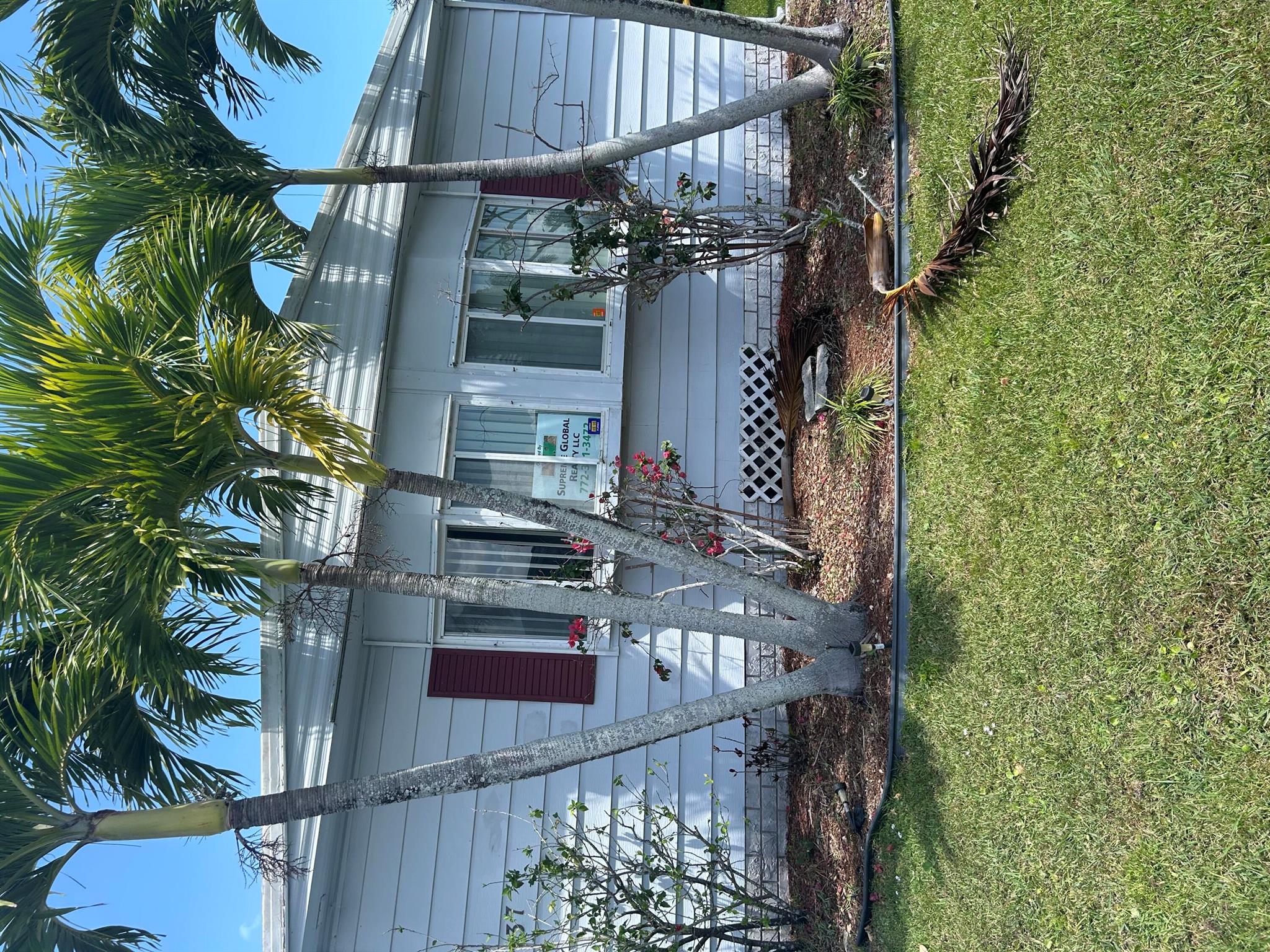 This is a manufactured home in a 52+ and over community. Its located in SPANISH LAKES RIVER FRONT SECTION, SPANISH LAKES IS A GOLFING COMMUNITY, CLUBHOUSE ACTIVITIES ,SWIMMING POOLS ,TENNIS AND MUCH MORE. Buyers has to be park approved.