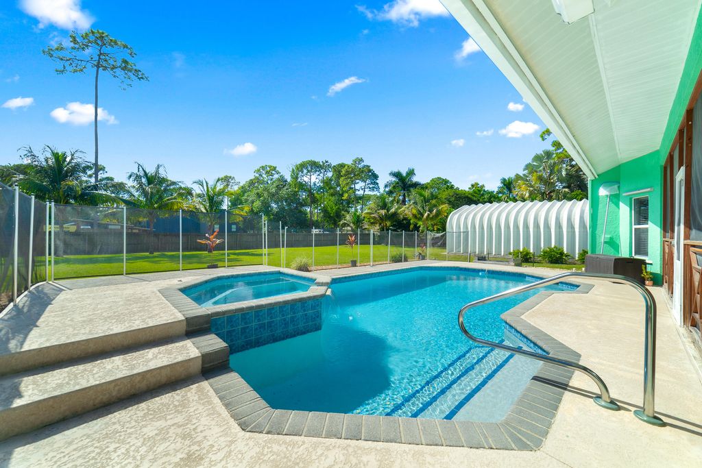 Photo of 15742 75th Lane N, Loxahatchee, FL 33470 (MLS # R11138095)