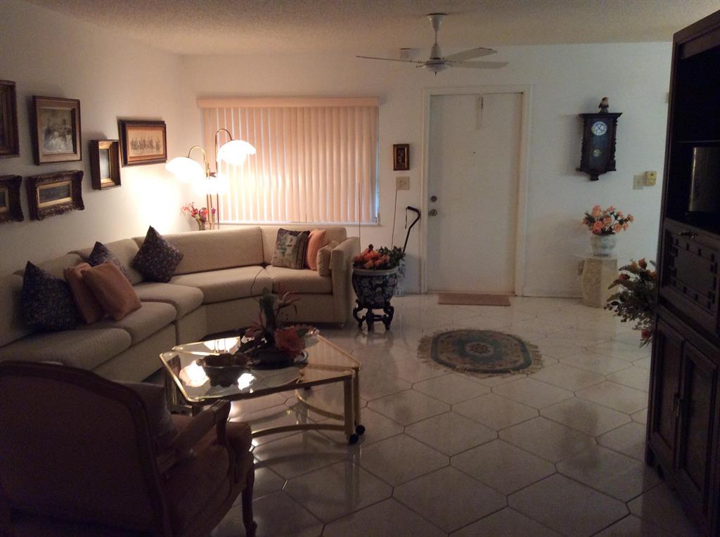 DELRAY VILLAS 3 - Residential Lease