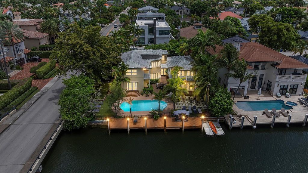 Photo of 2300 Castilla Isle, Fort Lauderdale, FL 33301 (MLS # F10527257)