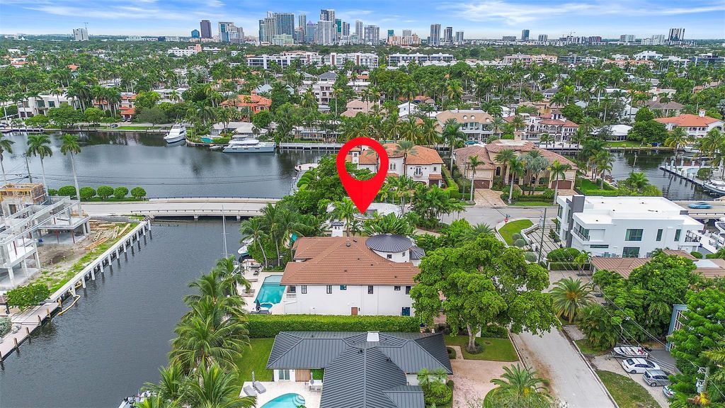 Photo of 2300 Castilla Isle, Fort Lauderdale, FL 33301 (MLS # F10527257)