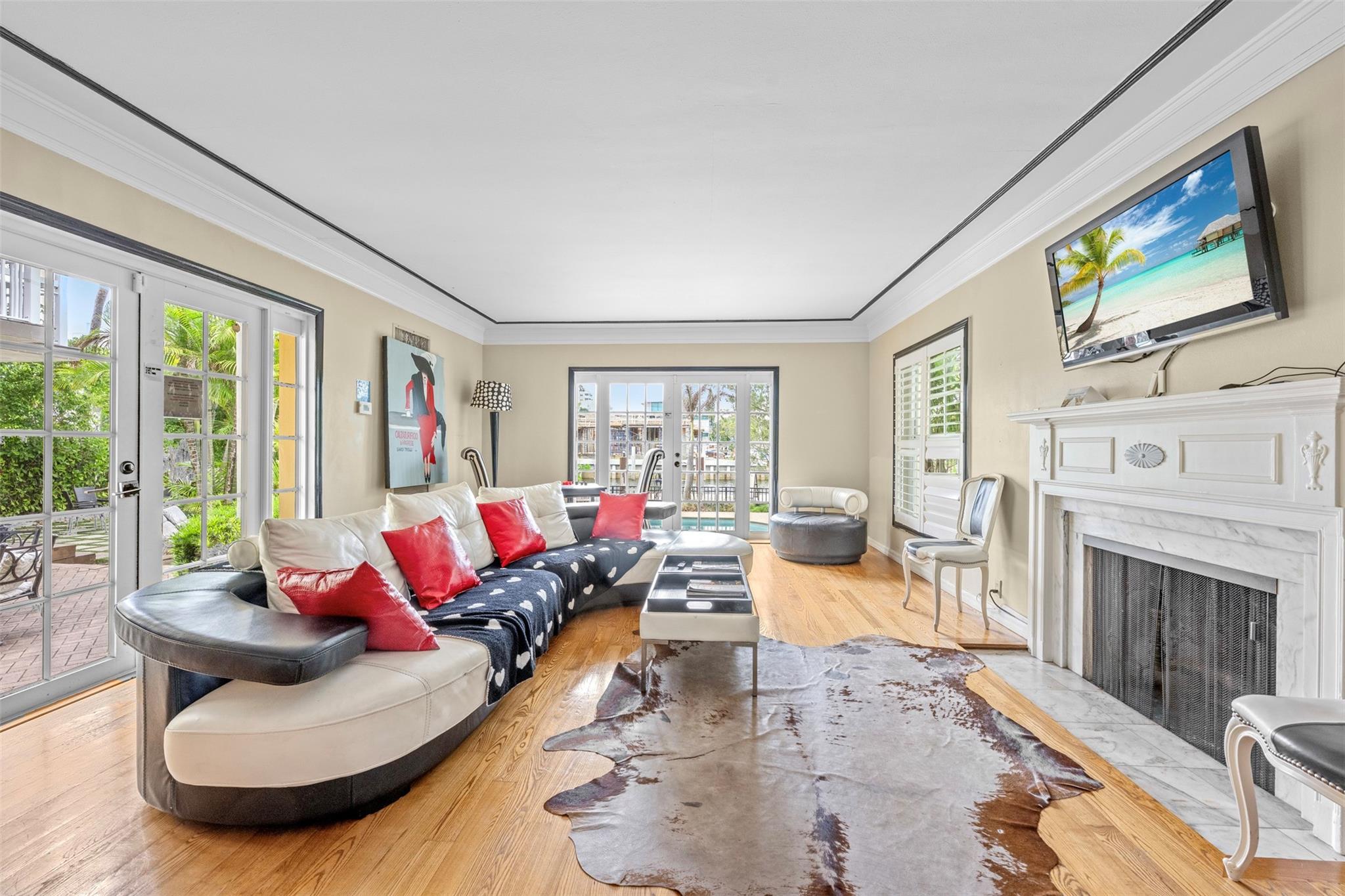 SEVEN ISLES - Residential