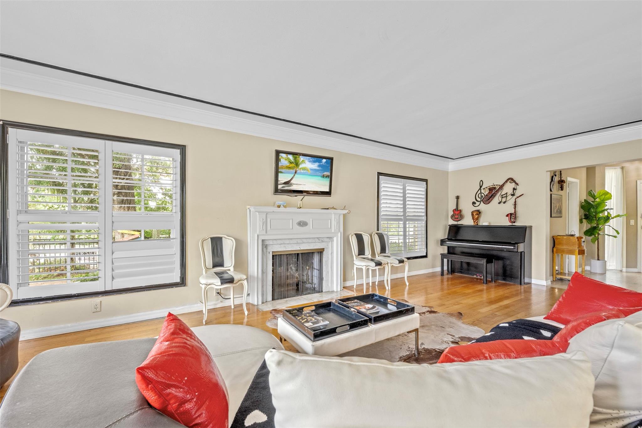 SEVEN ISLES - Residential