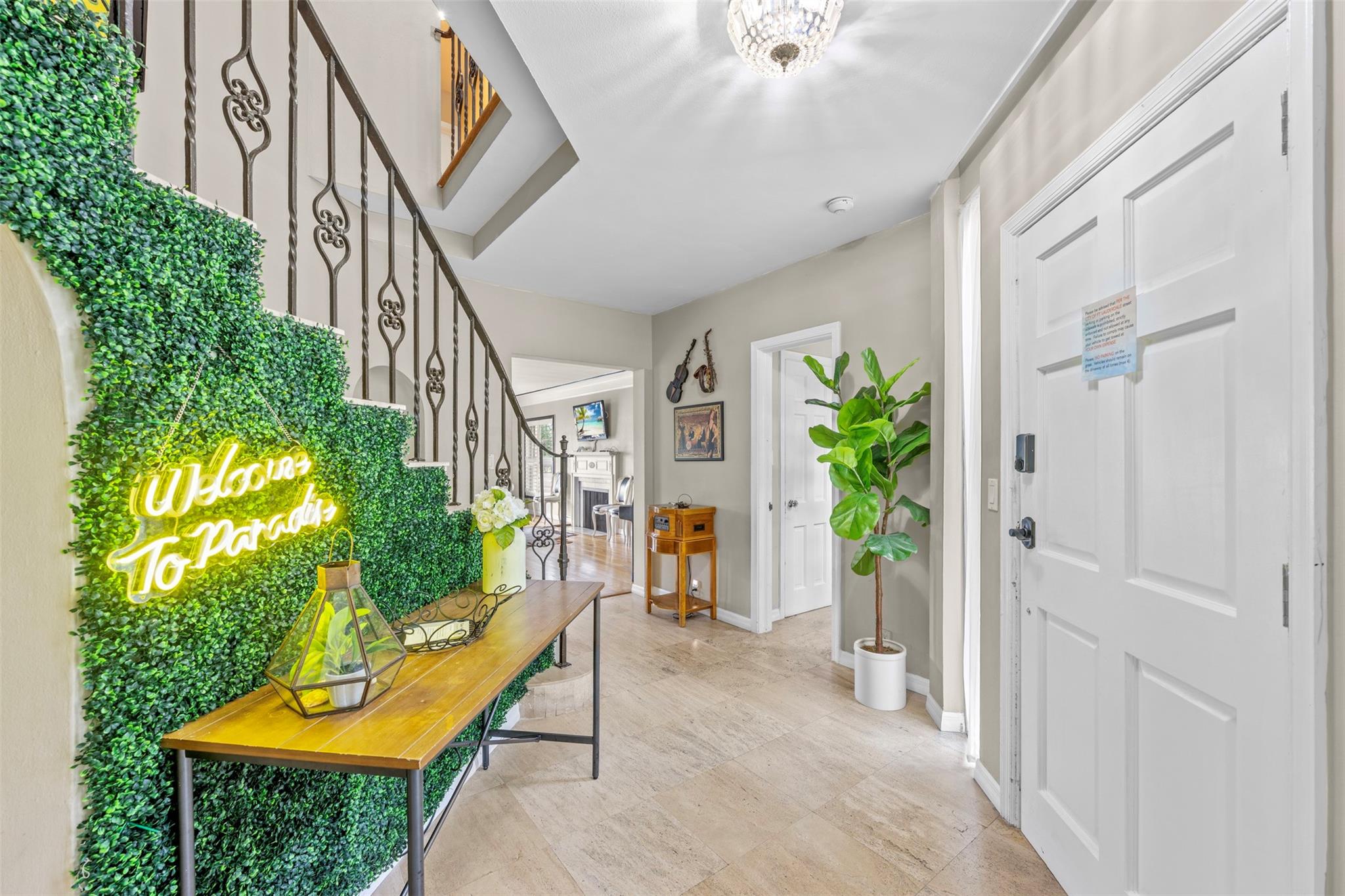 SEVEN ISLES - Residential