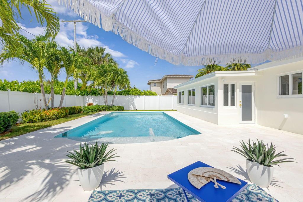 Photo of 131 Cruiser Road S, North Palm Beach, FL 33408 (MLS # R11101460)