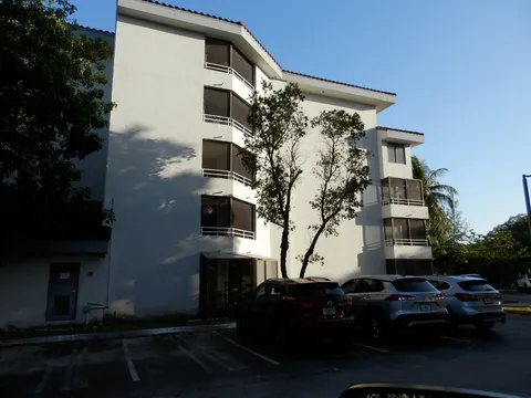 8305 SW 152nd Ave Unit A111, Miami, FL MLS: F10498601