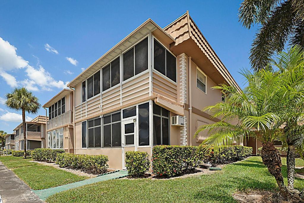 Photo of 37 Brittany A, Delray Beach, FL 33446 (MLS # R11113119)