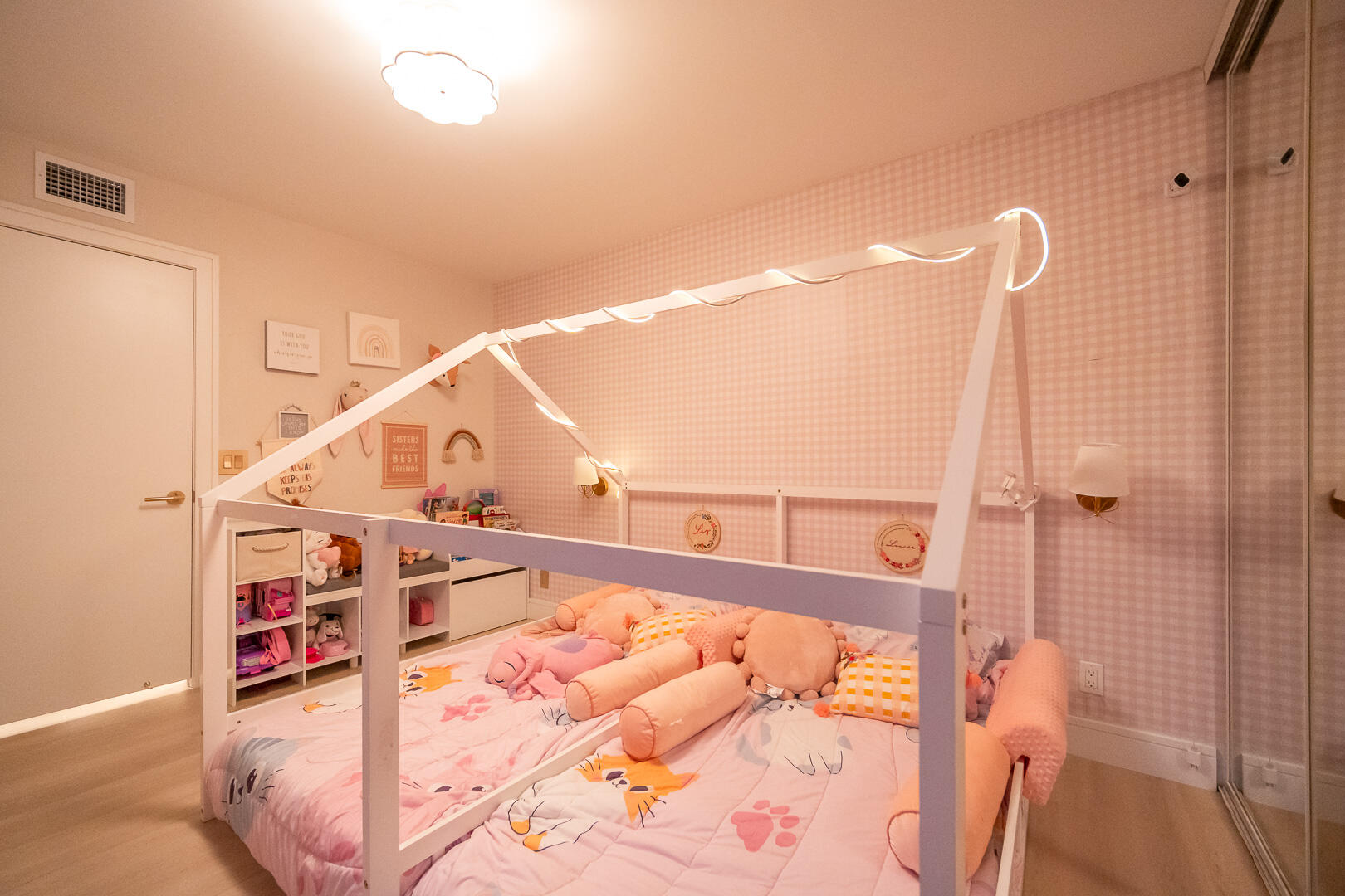 COURTYARDS OF WATERFORD - Residential