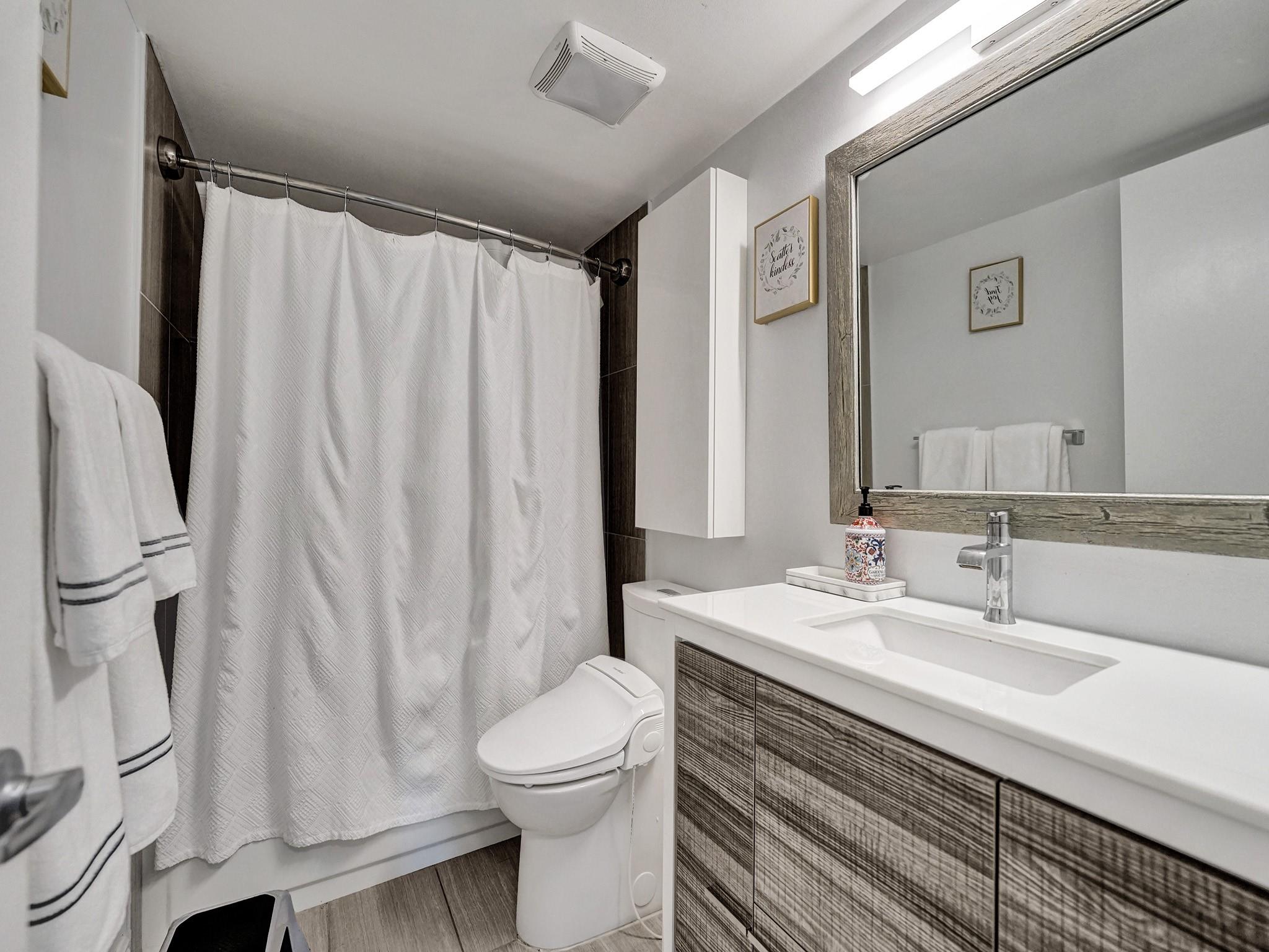 RIVER REACH - Residential Lease