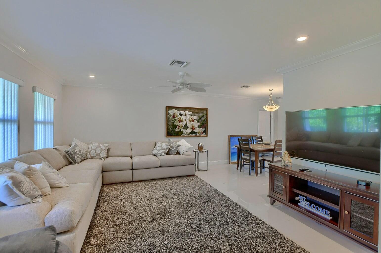 TROPIC PALMS - Residential Lease