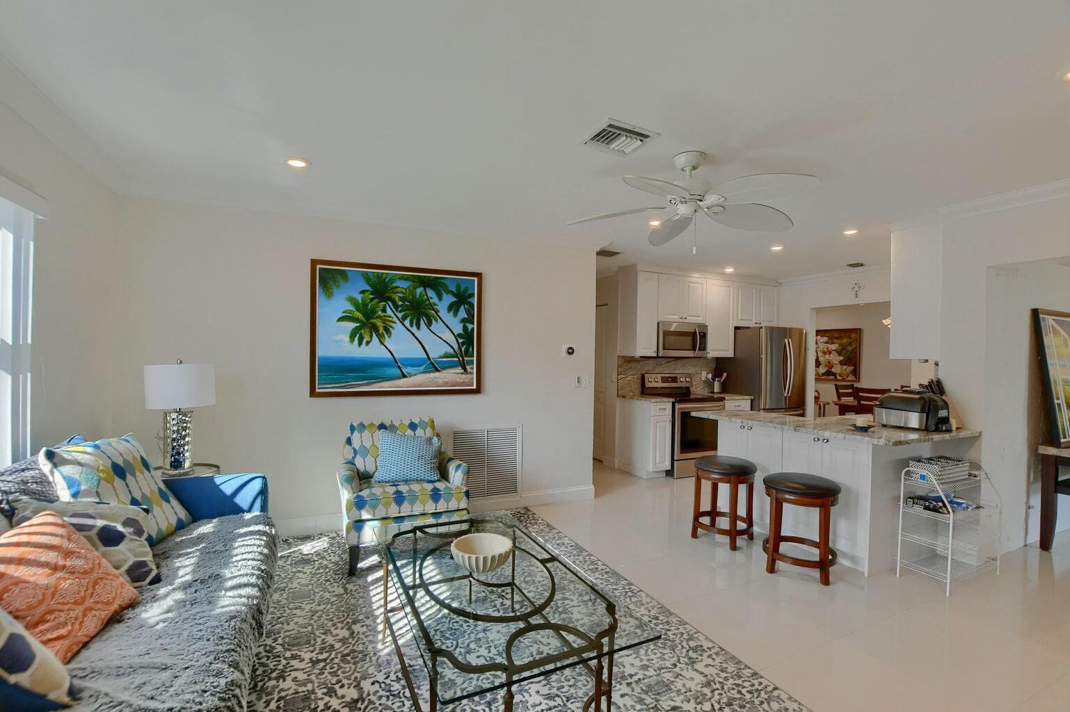 TROPIC PALMS - Residential Lease