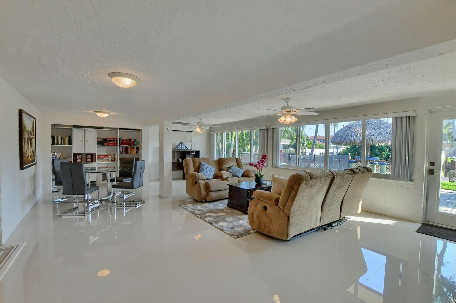 TROPIC PALMS - Residential Lease