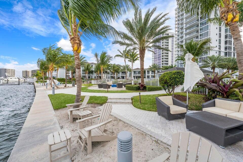 WATER CLUB 3 NORTH PALM B - Residential