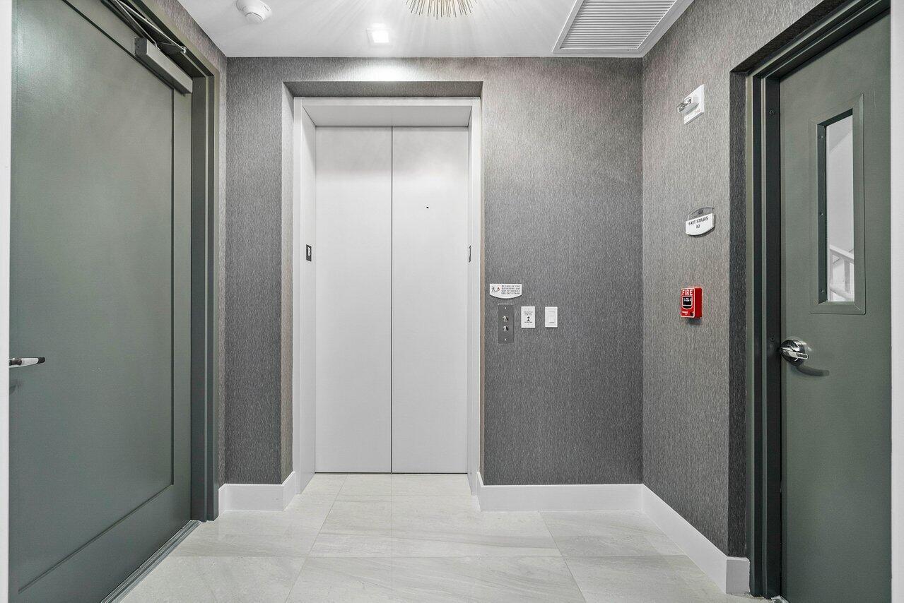 WATER CLUB 3 NORTH PALM B - Residential