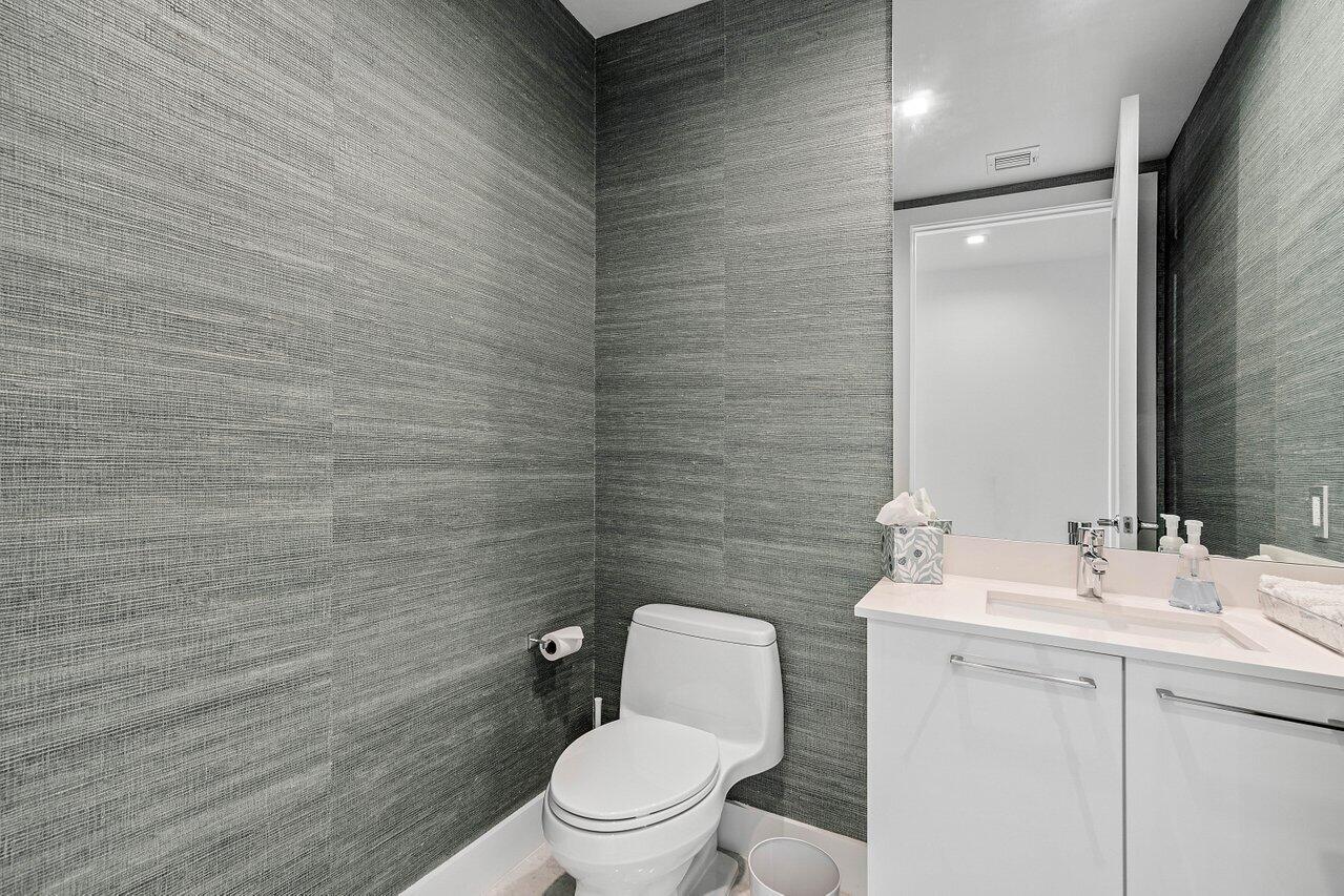 WATER CLUB 3 NORTH PALM B - Residential