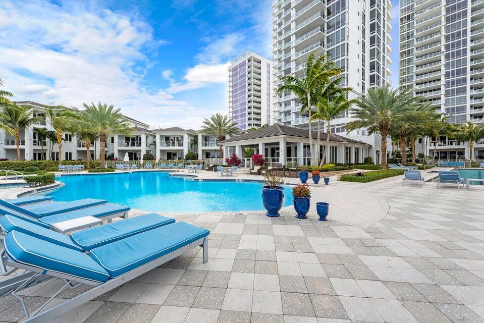 WATER CLUB 3 NORTH PALM B - Residential