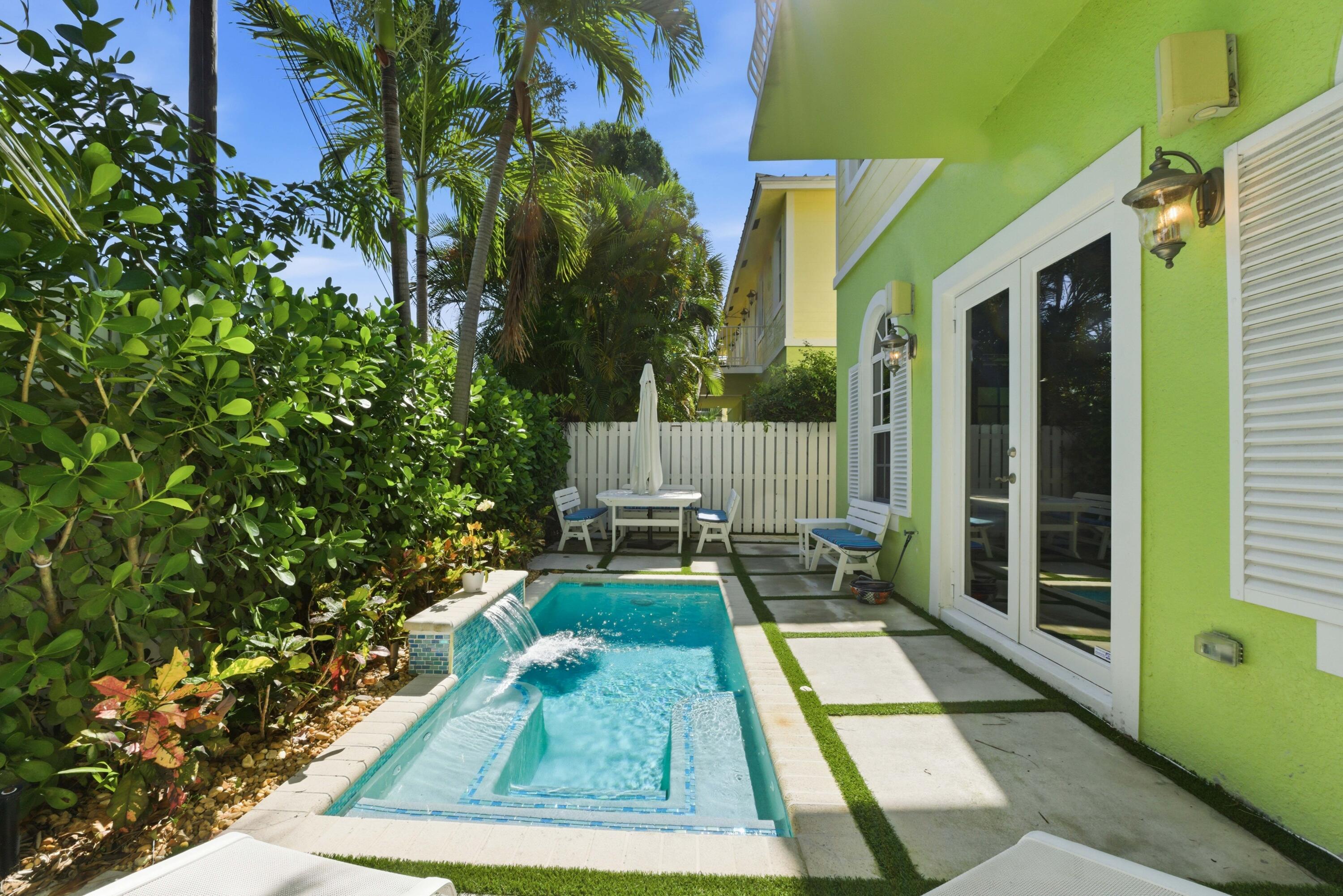 Villas at Mallory Square - Residential