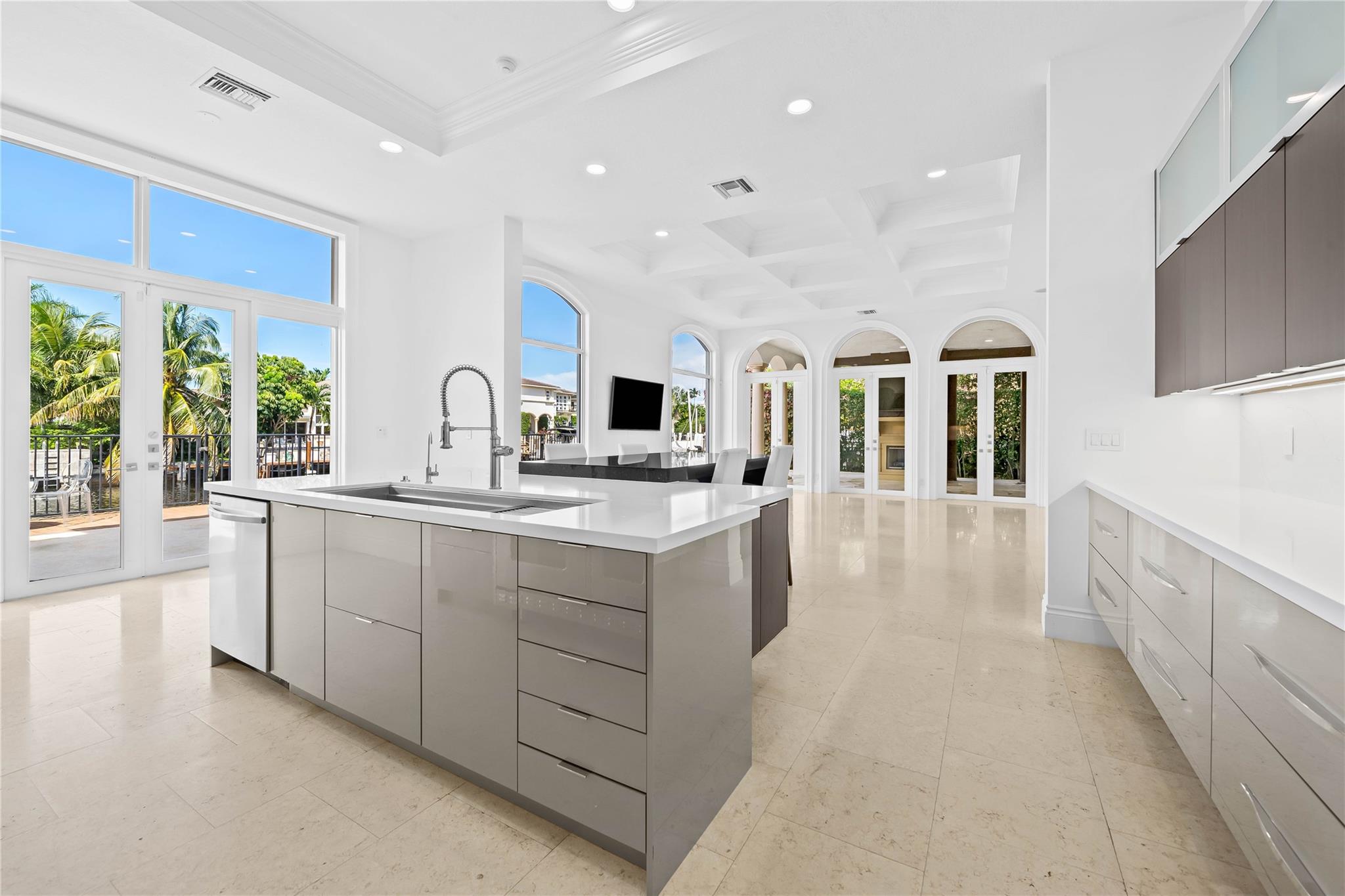 TROPIC ISLE 4TH SEC - Residential Lease