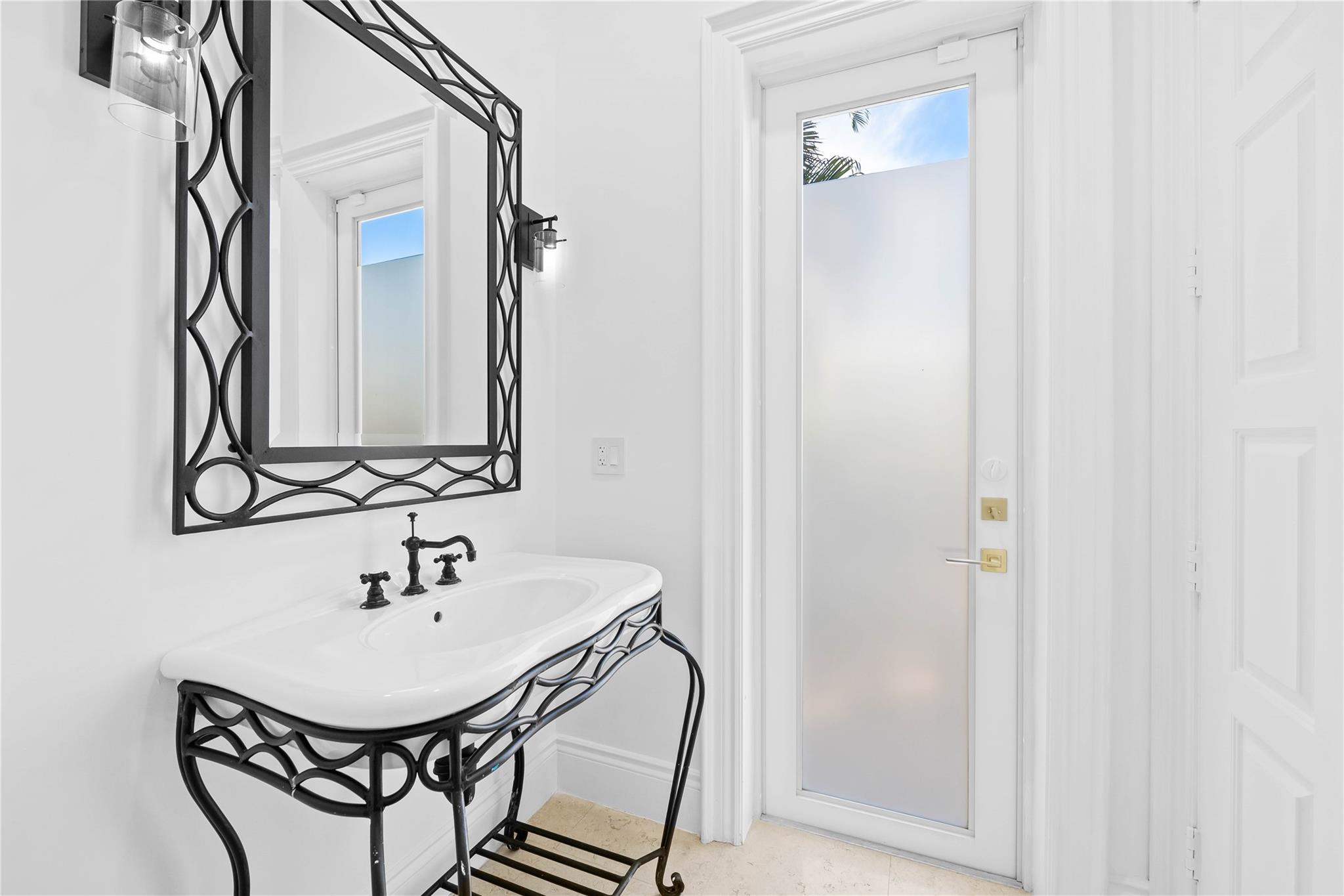 TROPIC ISLE 4TH SEC - Residential Lease
