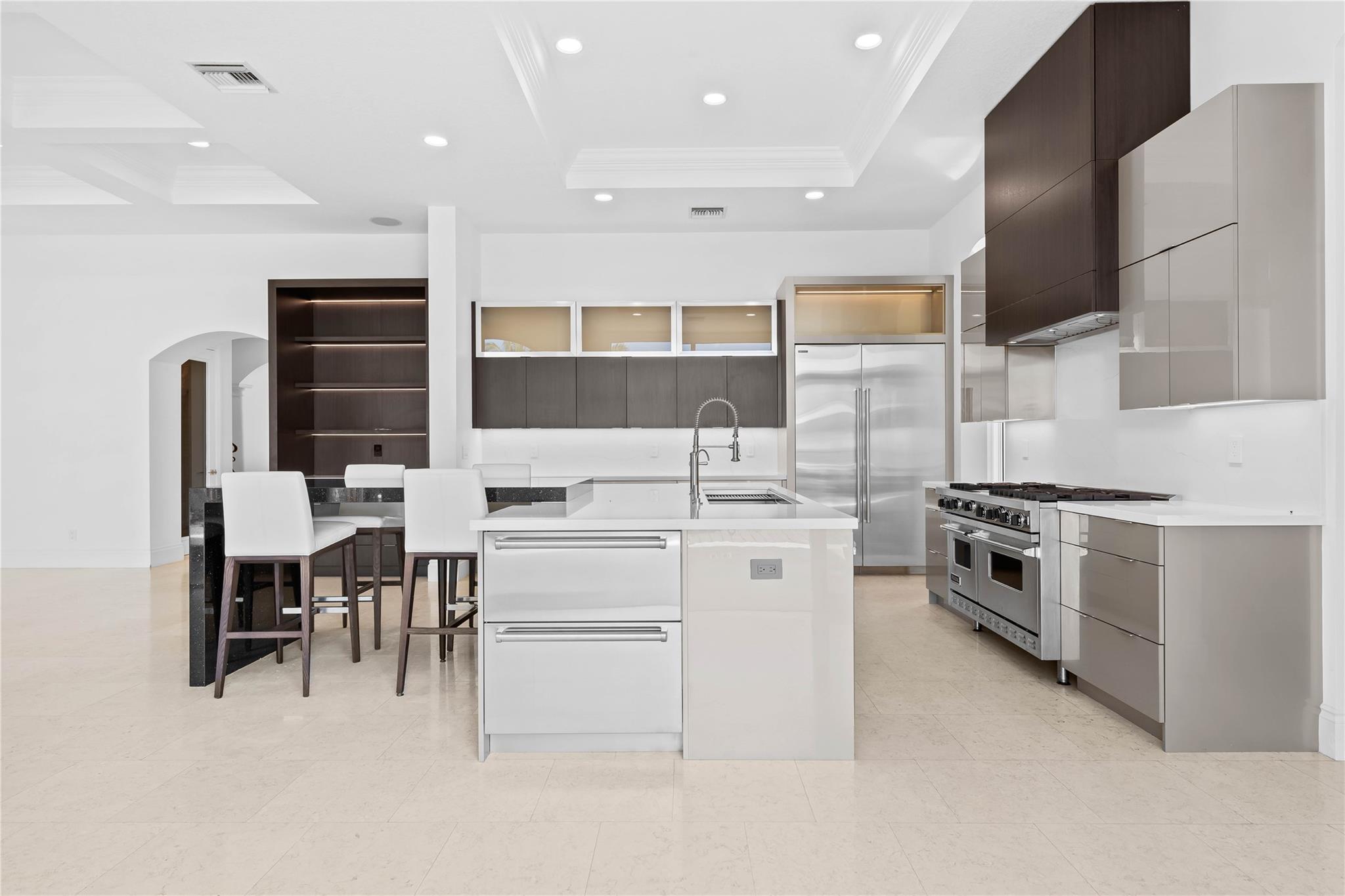 TROPIC ISLE 4TH SEC - Residential Lease