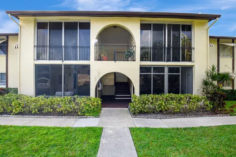 3492 La Mar Court Unit D-1, Greenacres, FL MLS: R11080556