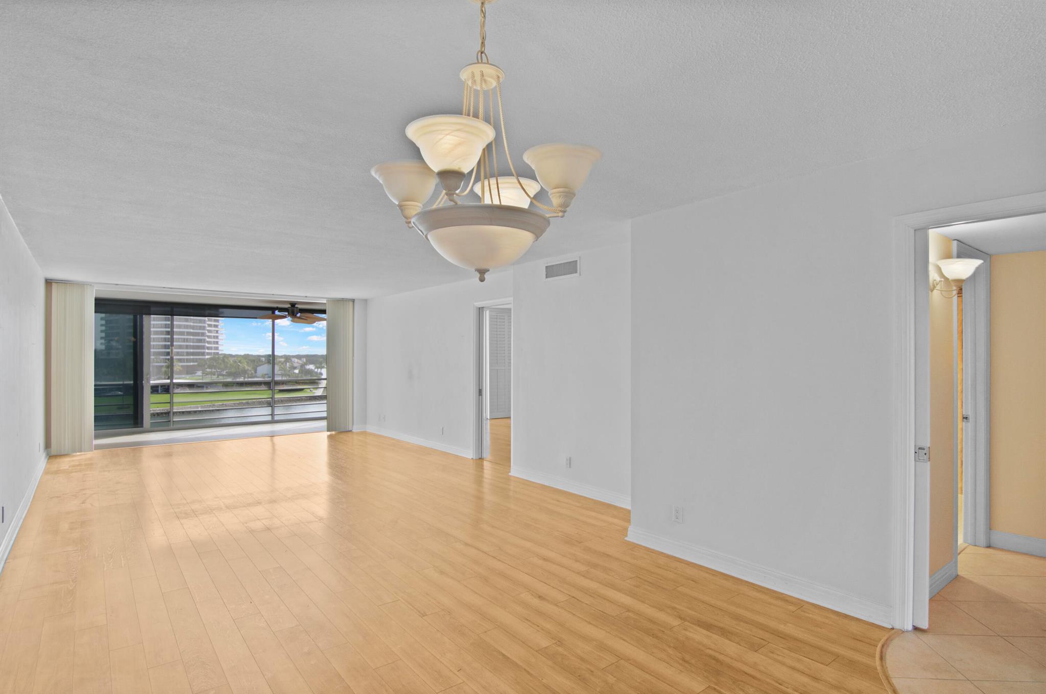36 Yacht Club Drive 504