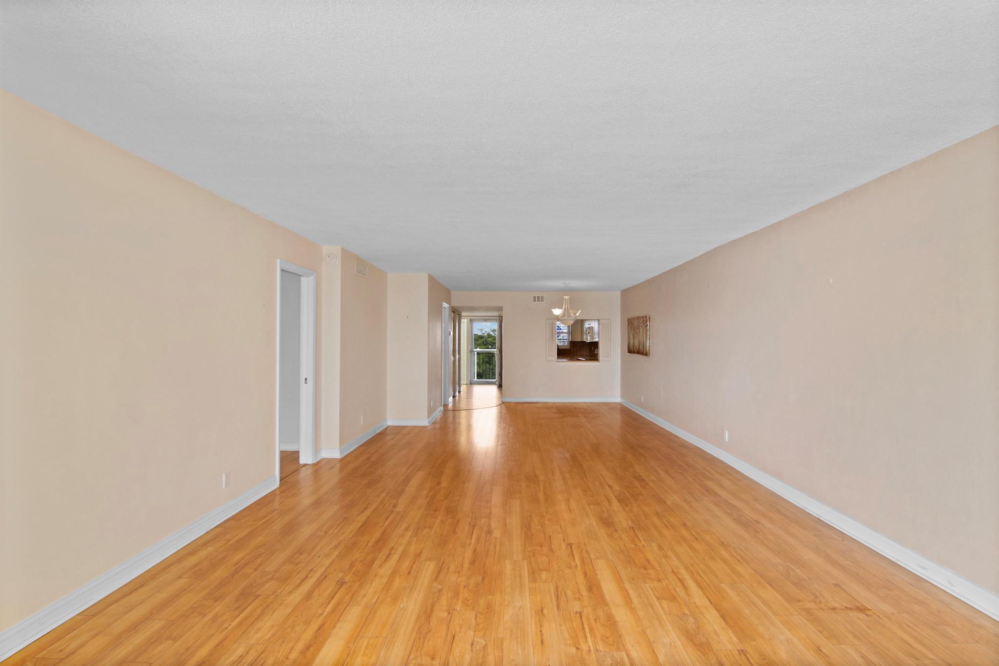 36 Yacht Club Drive 504
