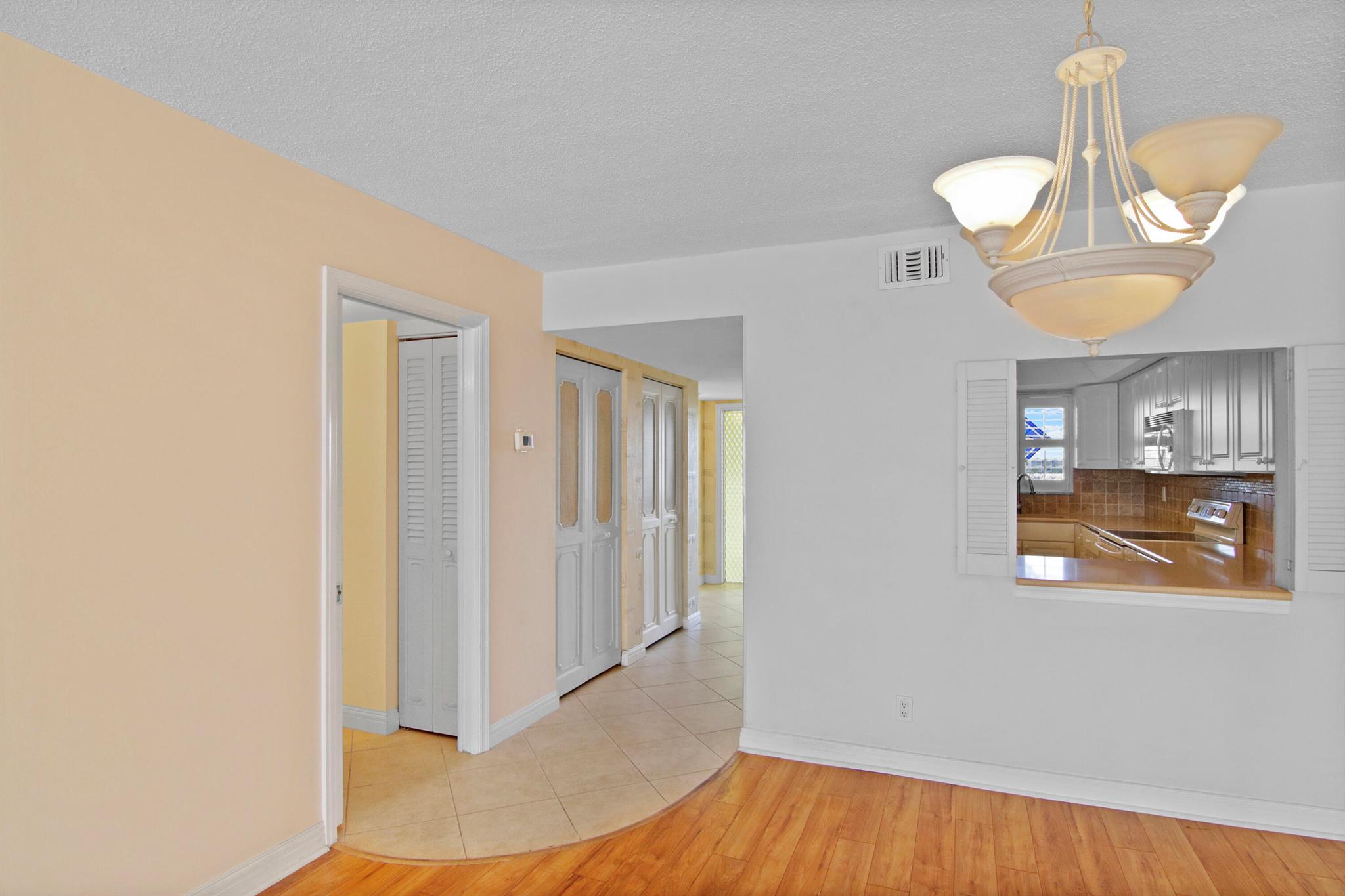 36 Yacht Club Drive 504