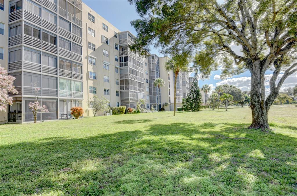 Boca Teeca - Residential