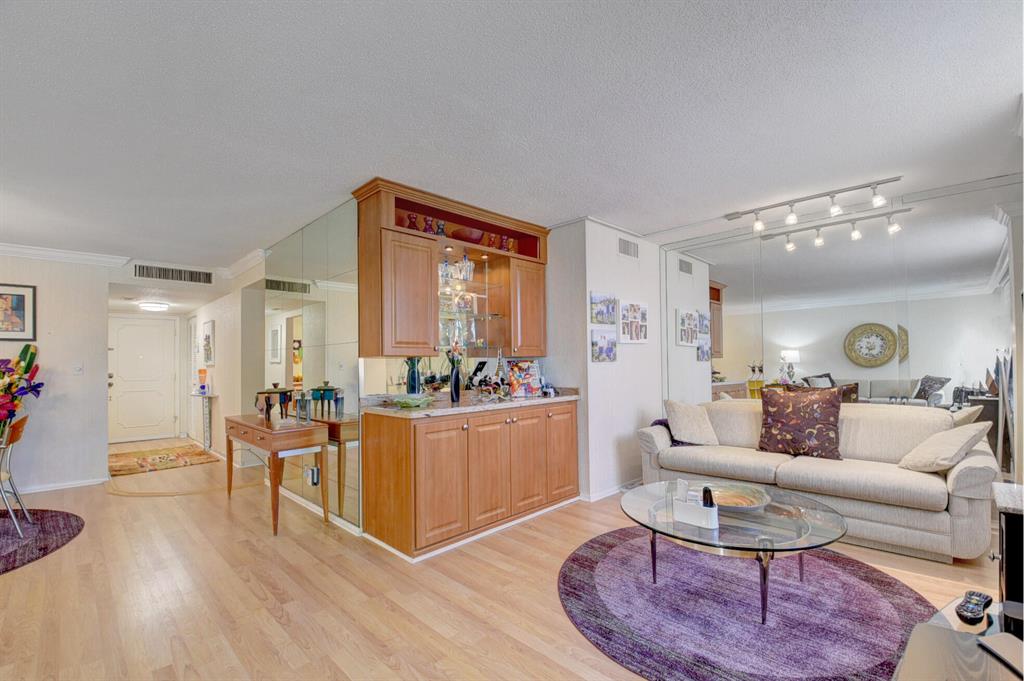 Boca Teeca - Residential