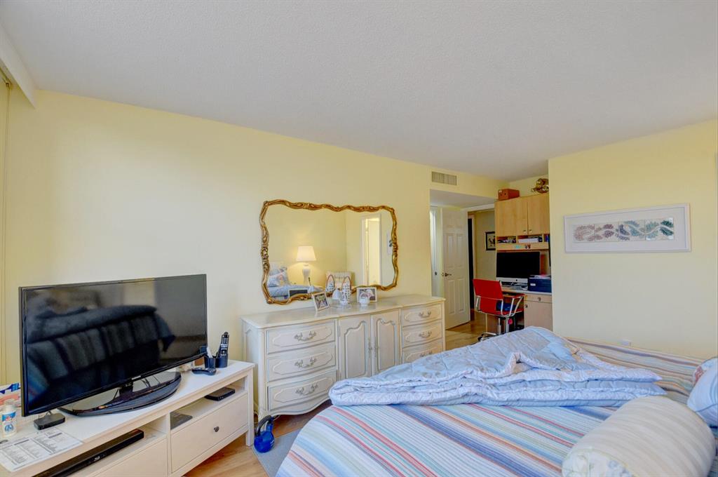 Boca Teeca - Residential