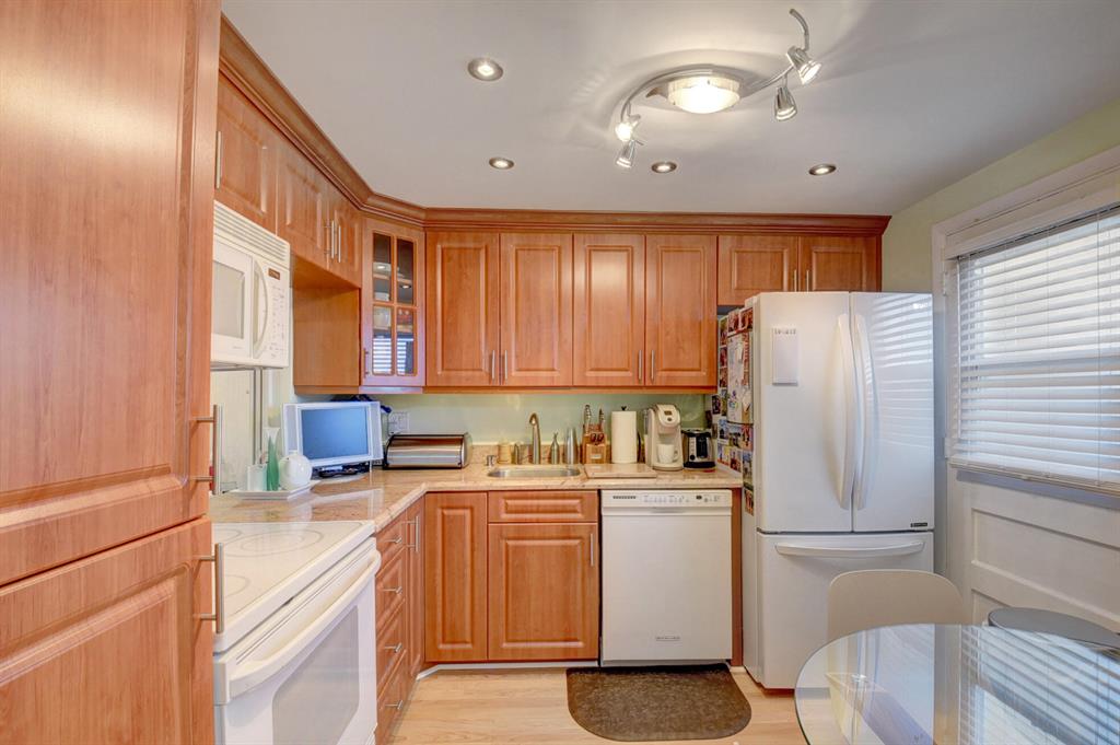 Boca Teeca - Residential