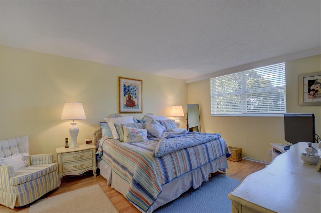 Boca Teeca - Residential