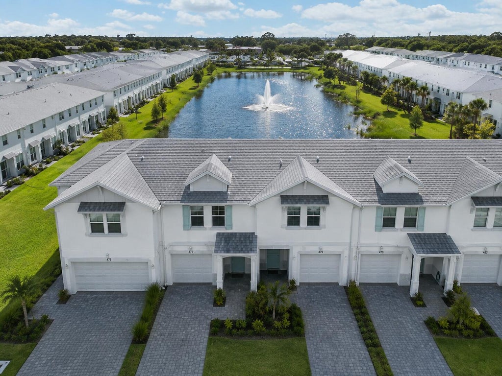 Photo of 475 Salisbury Circle, Fort Pierce, FL 34982 (MLS # B26070877)