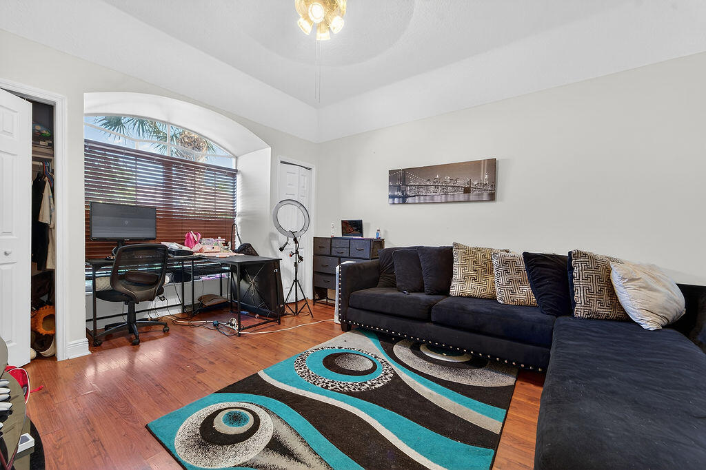 WOODBINE PAR H - Residential