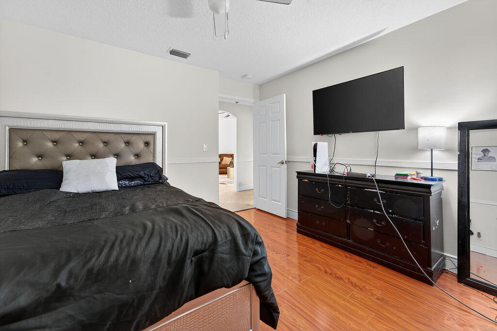 WOODBINE PAR H - Residential