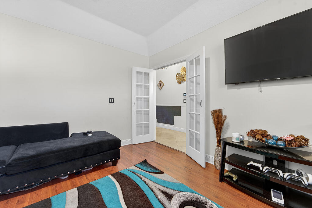 WOODBINE PAR H - Residential