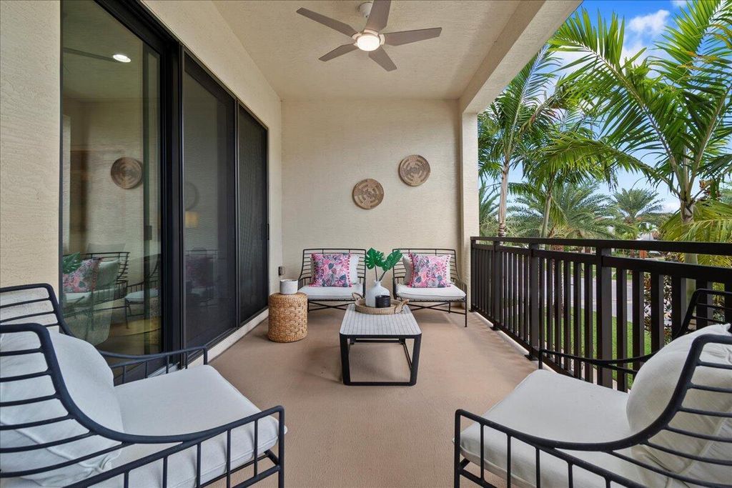 Photo of 7107 Edison Place, Palm Beach Gardens, FL 33418 (MLS # R10926562)