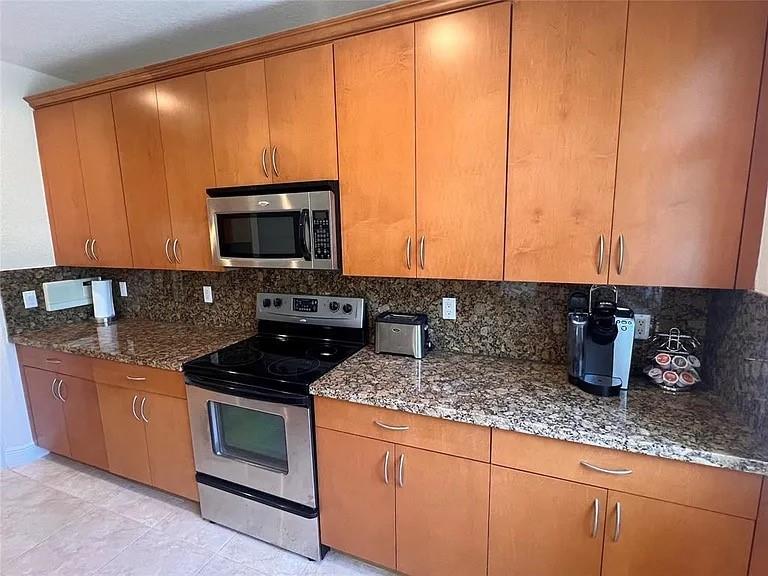 Waterside Village PUD - Residential Lease