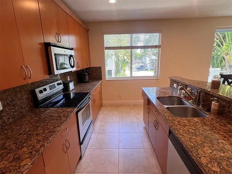 Waterside Village PUD - Residential Lease