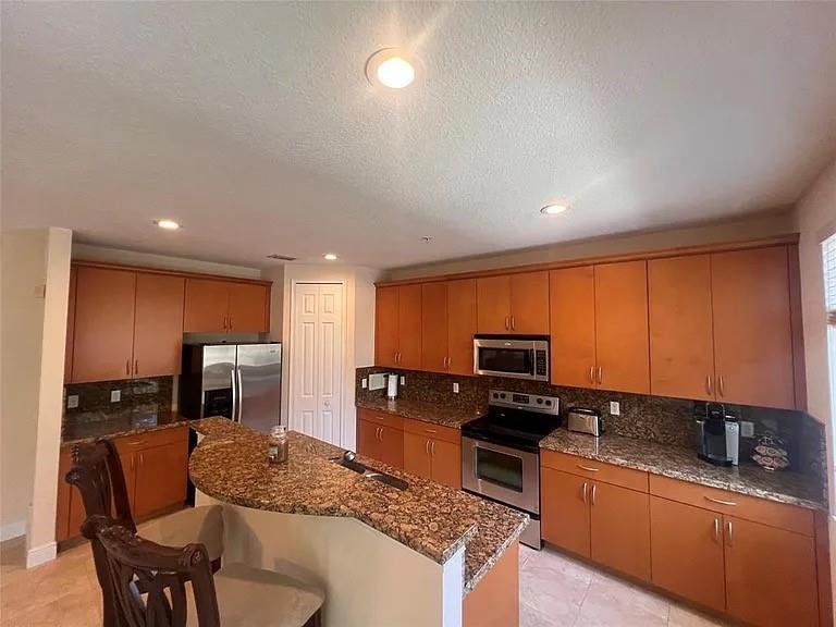 Waterside Village PUD - Residential Lease