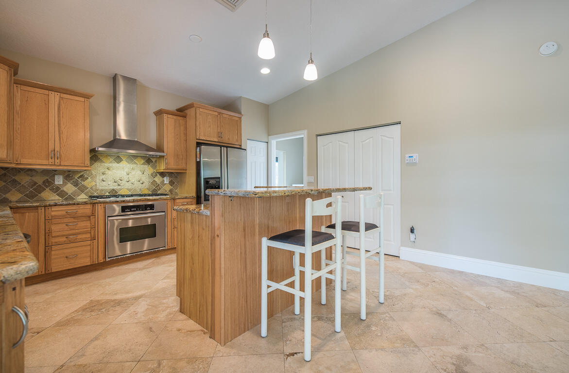 SPANISH VILLAGE - Residential Lease