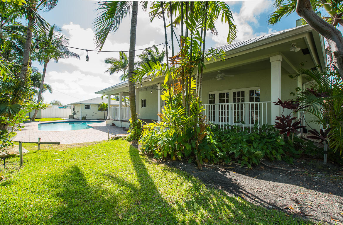 SPANISH VILLAGE - Residential Lease