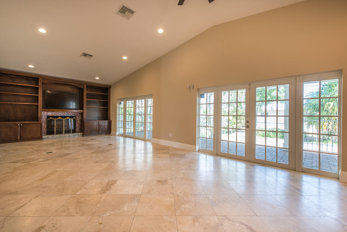 SPANISH VILLAGE - Residential Lease