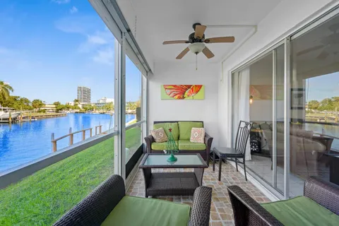 460 Paradise Isle Blvd Unit 109, Hallandale Beach, FL 33009 - MLS#: F10484856