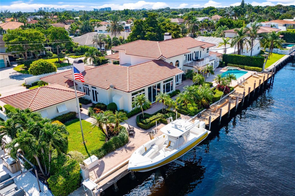 Photo of 3061 NE 44th Street, Fort Lauderdale, FL 33308 (MLS # F10466855)