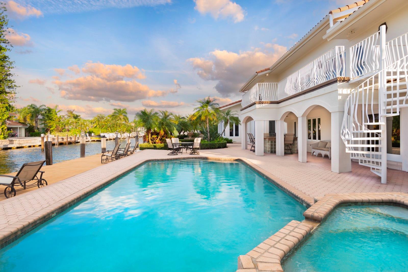 CORAL RIDGE COUNTRY CLUB - Residential