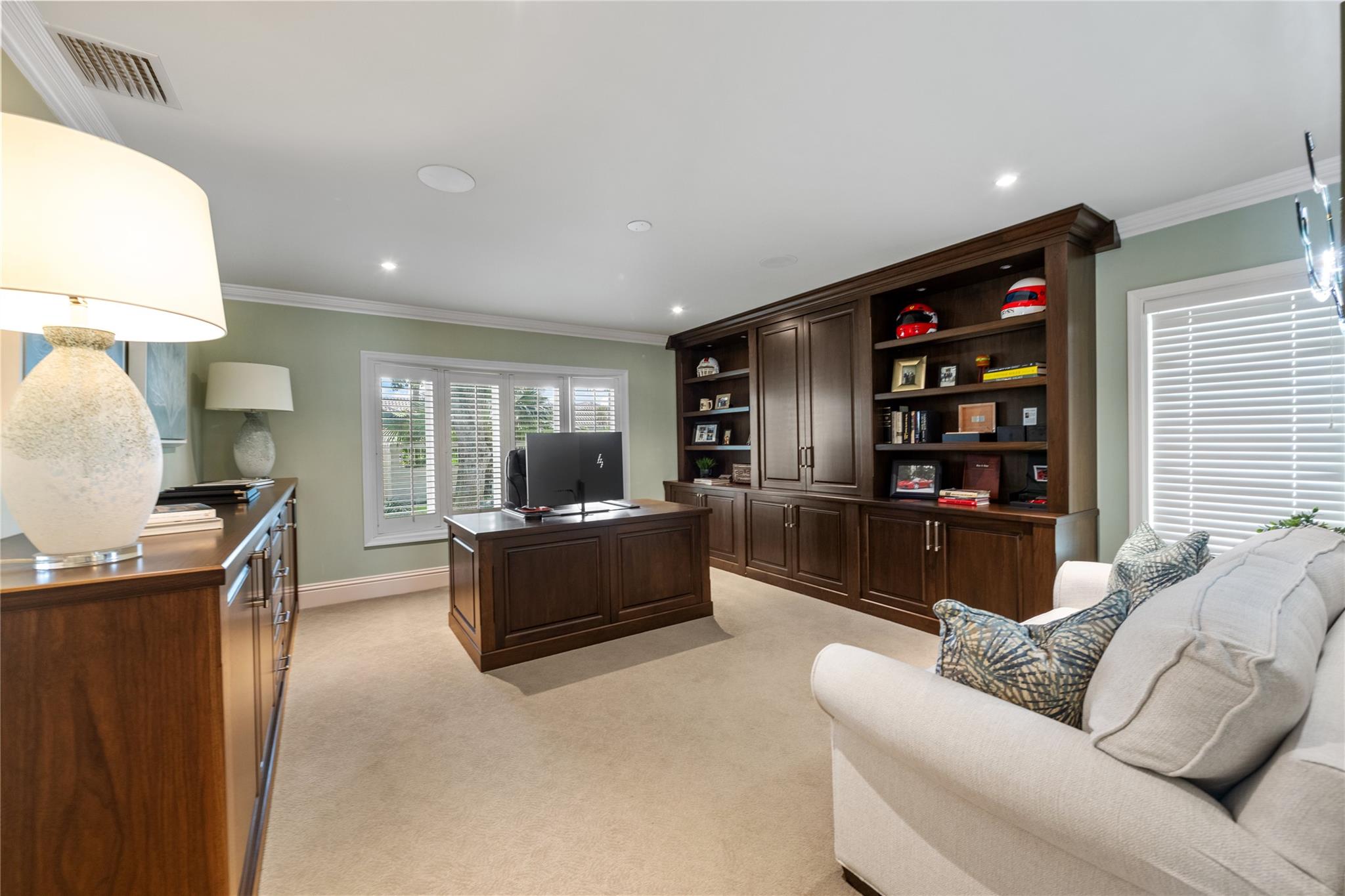 CORAL RIDGE COUNTRY CLUB - Residential