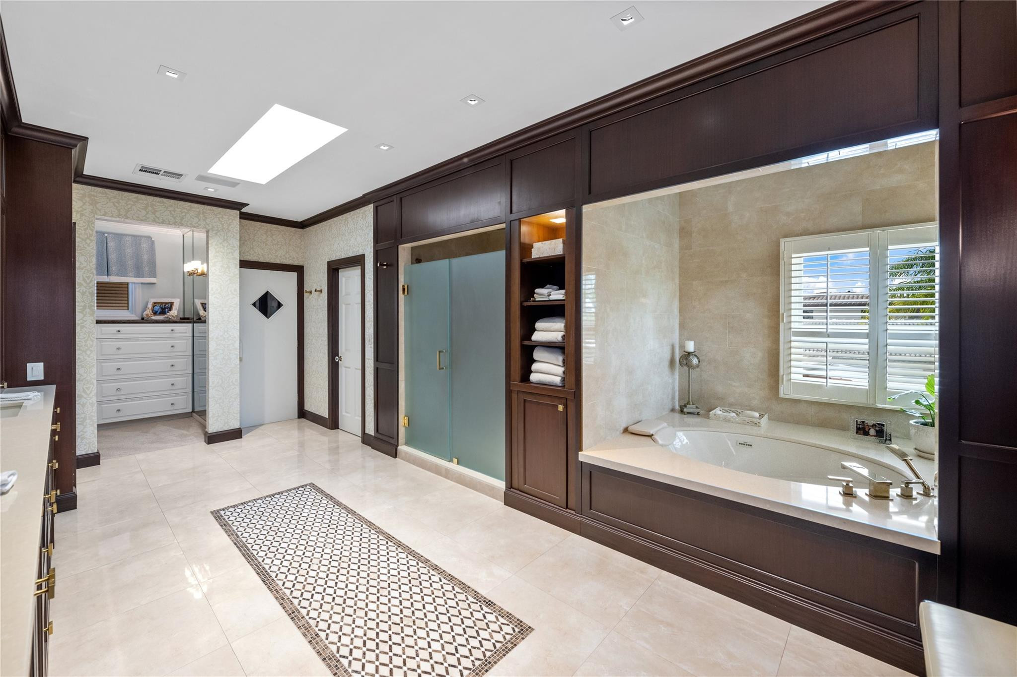 CORAL RIDGE COUNTRY CLUB - Residential